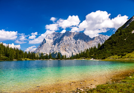 Seebensee -Blickrichtung Zugspitzmassiv
